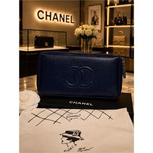 Vintage Chanel Blue Caviar CC Zip Around Wallet Clutch Leather Made in Spain